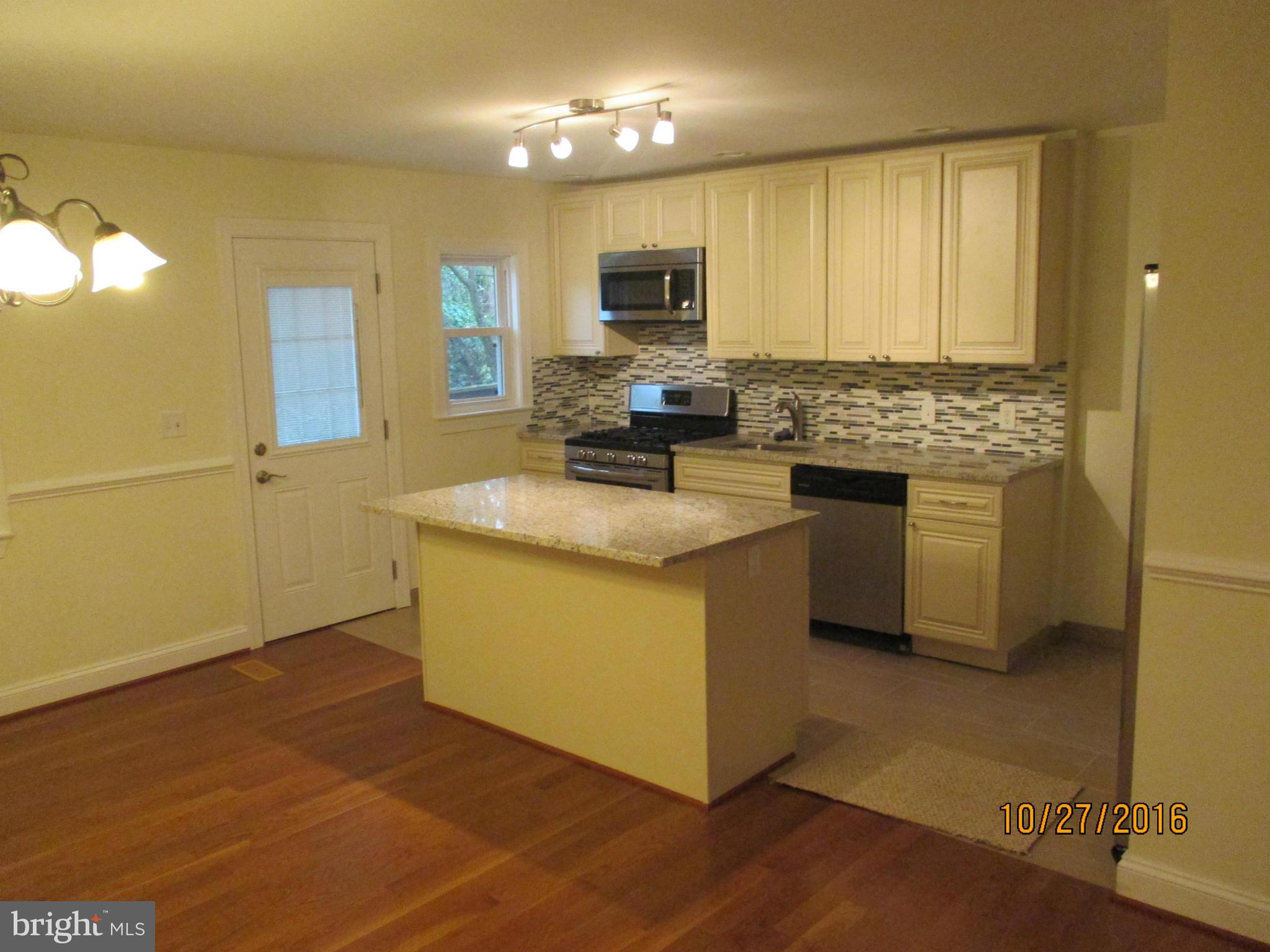 6800 Barnett Road Baltimore, MD 21239 - Photo 1 of 29 Kitchen