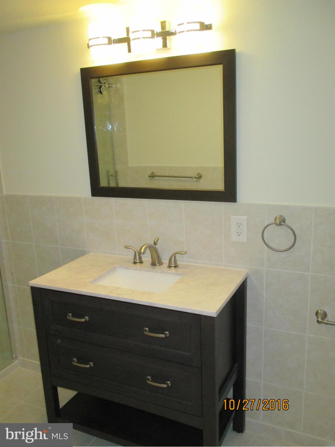 6800 Barnett Road Baltimore, MD 21239 - Photo 23 of 29 Lower Full Bath