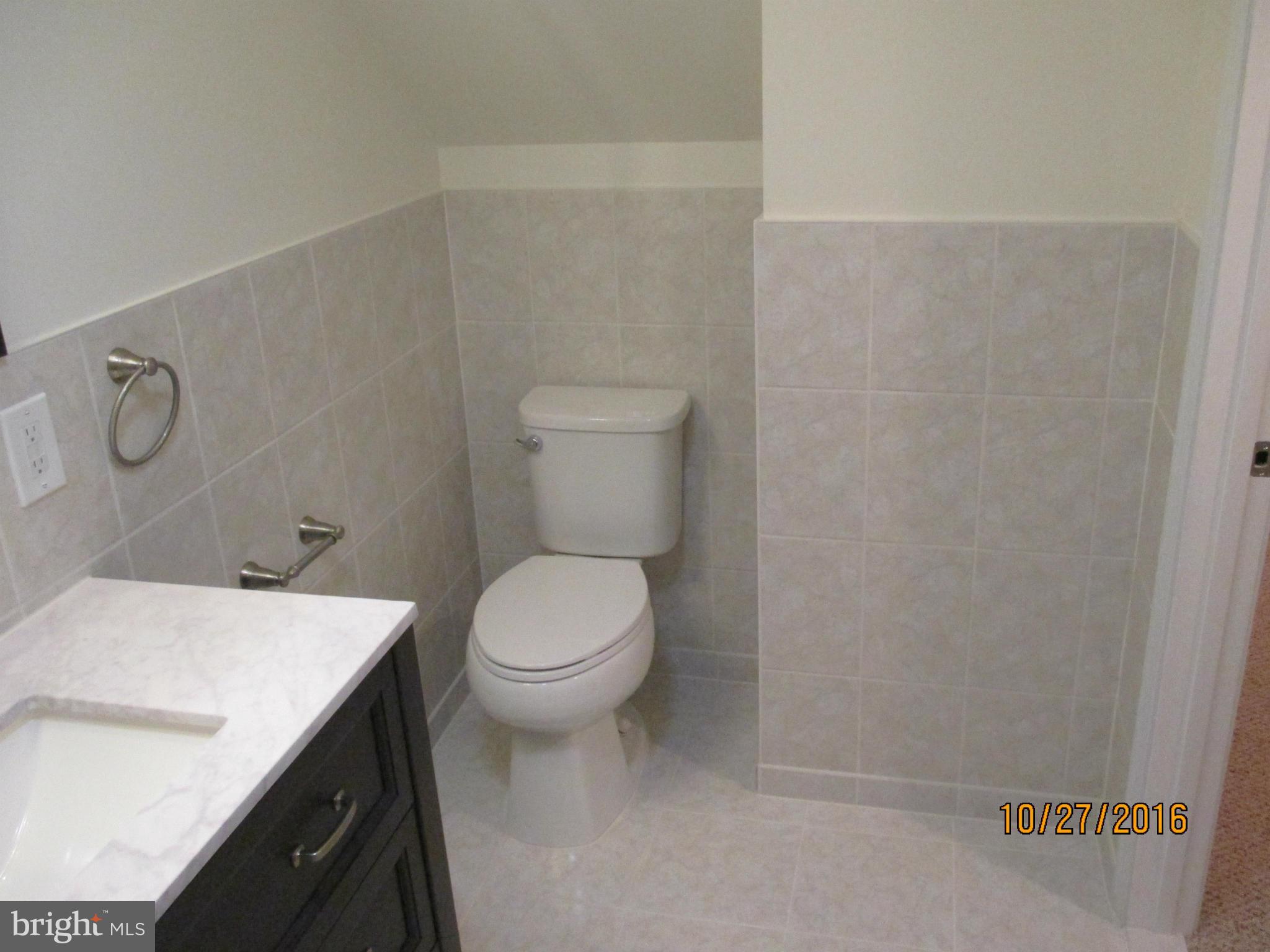 6800 Barnett Road Baltimore, MD 21239 - Photo 25 of 29 Lower Full Bath
