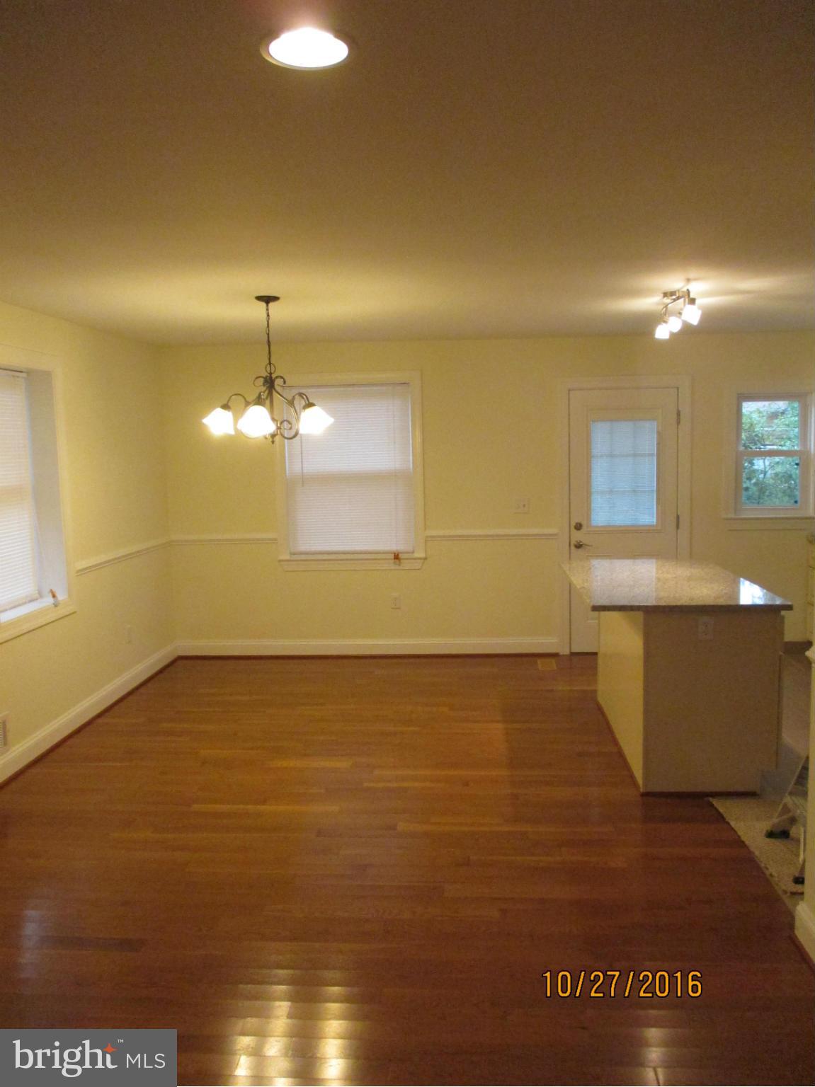 6800 Barnett Road Baltimore, MD 21239 - Photo 7 of 29 Dining Room