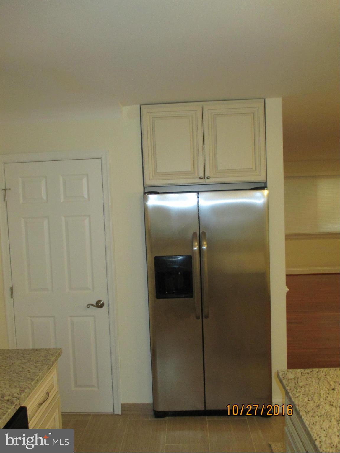 6800 Barnett Road Baltimore, MD 21239 - Photo 10 of 29 Kitchen