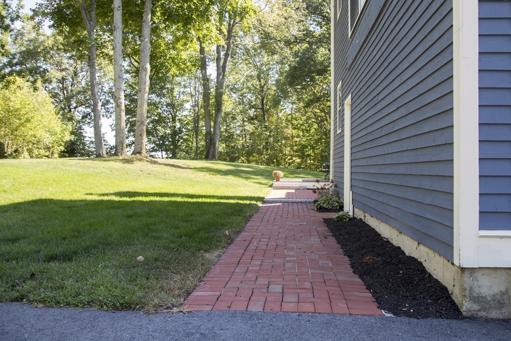 617 Leominster Road Lunenburg, MA 01462 - Photo 20 of 26 Gallery Image 20