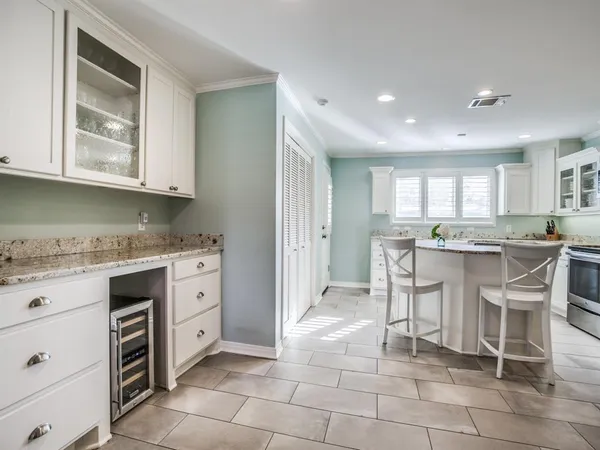 $5,000 | 6614 Joyce Way, Dallas, TX 75225