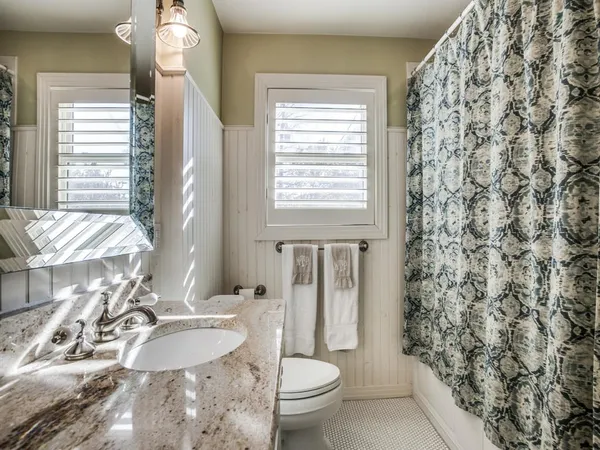 $5,000 | 6614 Joyce Way, Dallas, TX 75225