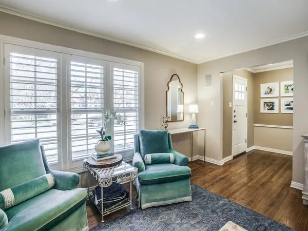 $5,000 | 6614 Joyce Way, Dallas, TX 75225