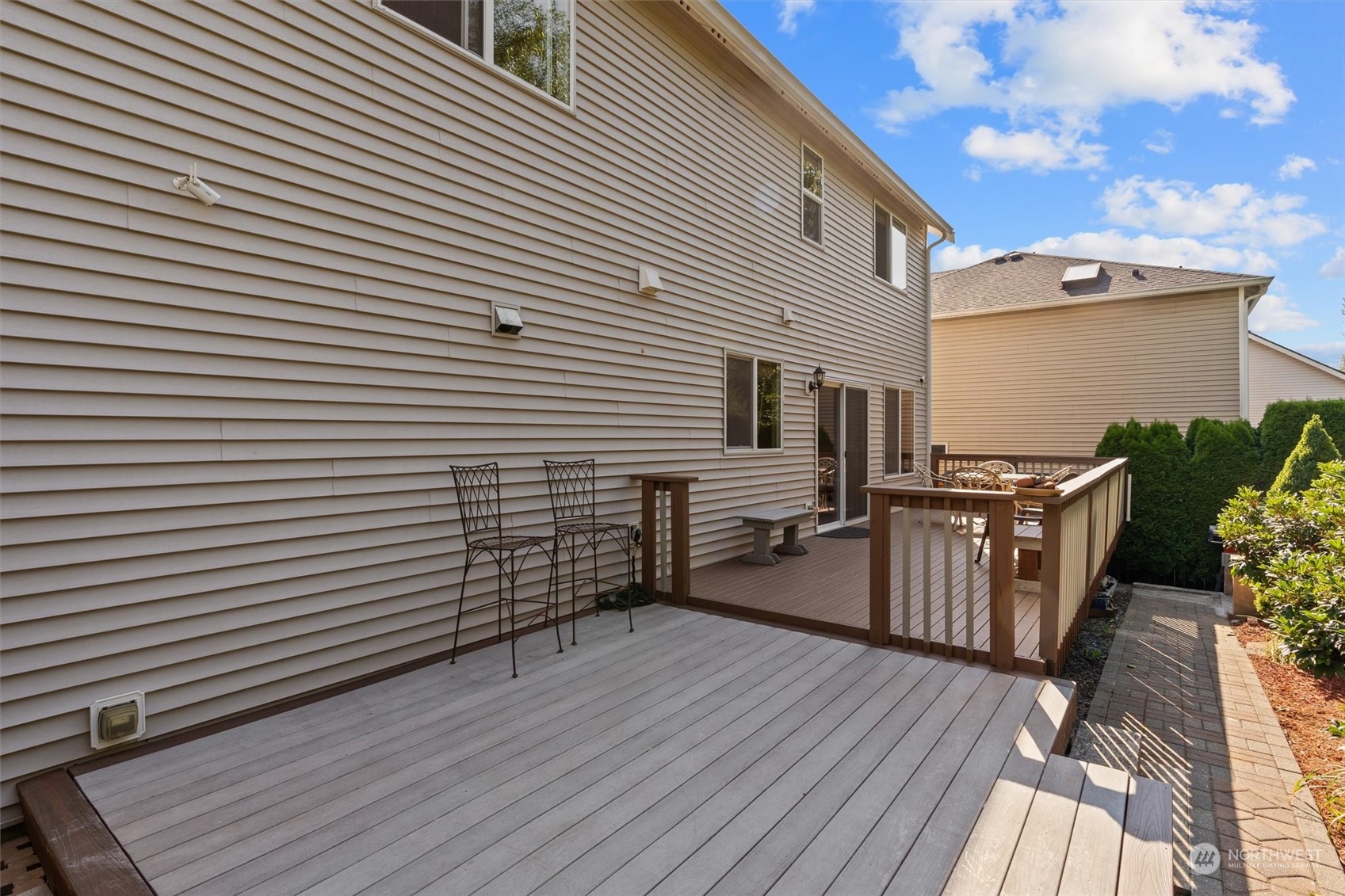 2505 194th Street Southeast Bothell, WA 98012 - Photo 30 of 31 a view of a terrace with wooden floor