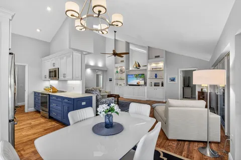 $1,389,000 | 101 Cape Pointe Circle, Jupiter, FL 33477