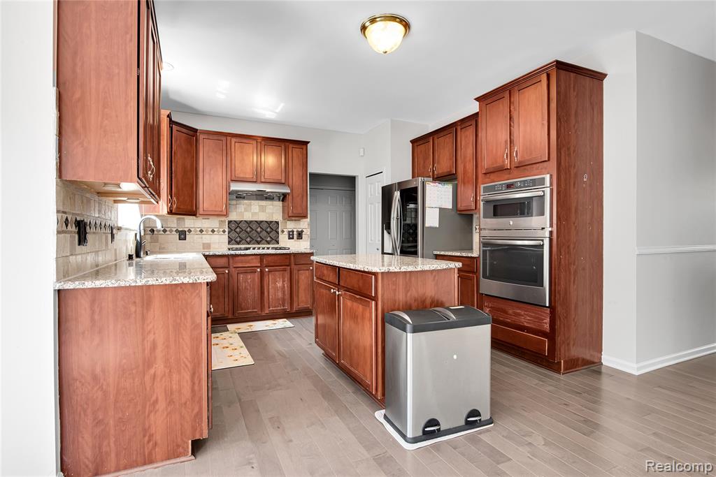 3454 Everett Drive Rochester Hills, MI 48307 - Photo 17 of 53