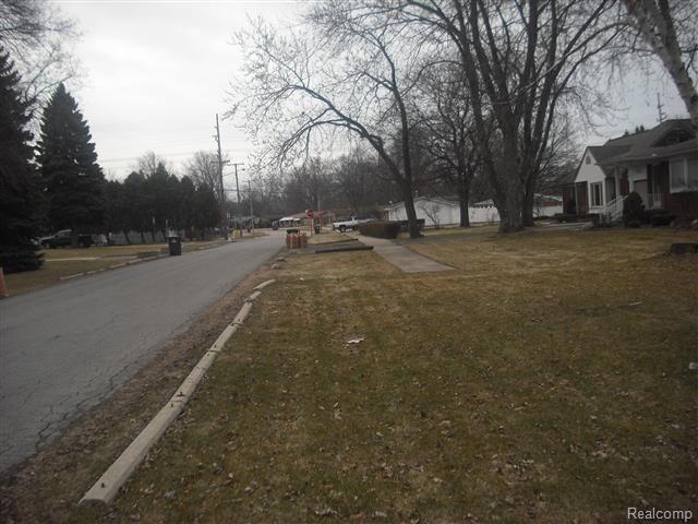 8496 Harding Street Taylor, MI 48180 - Photo 2 of 16 DSCF3002 (Small).jpg