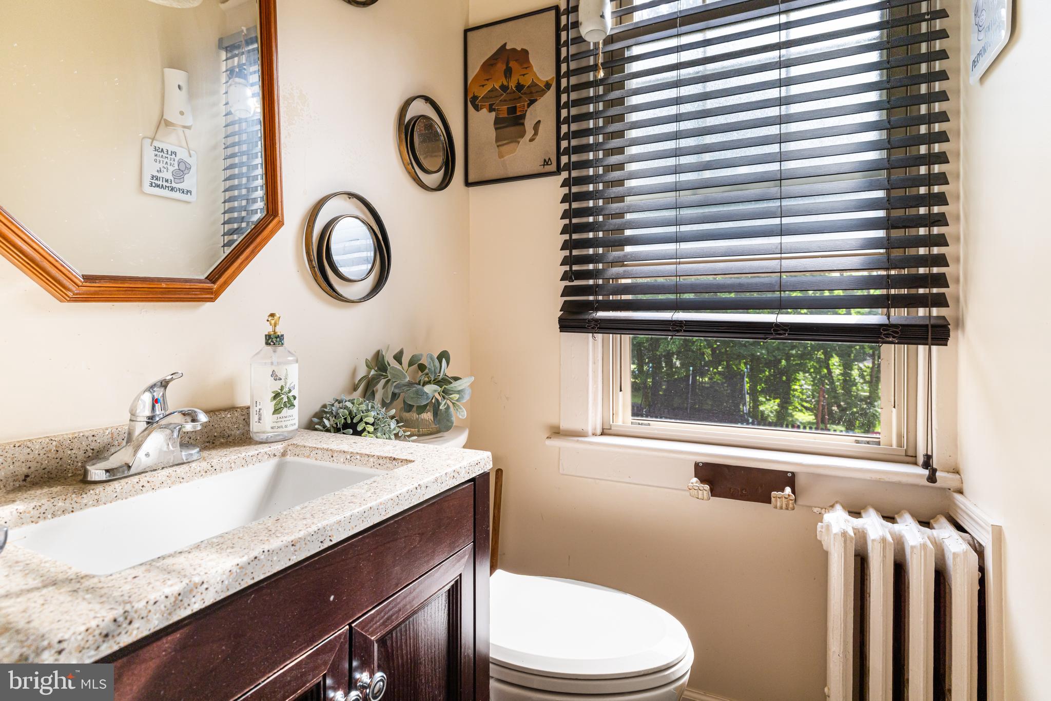 203 Hewett Road Wyncote, PA 19095 - Photo 8 of 47 1st floor powder room