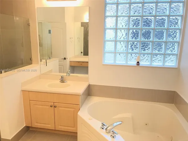 $4,650 | 19351 Southwest 61st Street, Unit 19351, Pembroke Pines, FL 33332