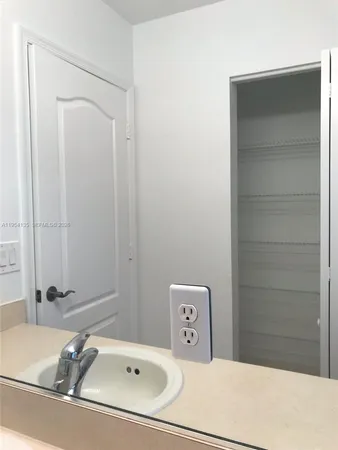 $4,650 | 19351 Southwest 61st Street, Unit 19351, Pembroke Pines, FL 33332