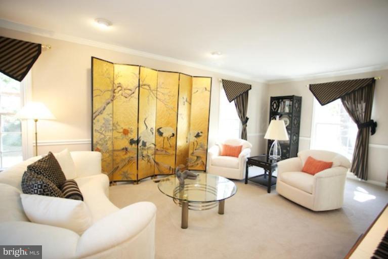 10800 Midsummer Drive Reston, VA 20191 - Photo 13 of 30 Living Room #2