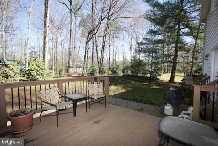 10800 Midsummer Drive Reston, VA 20191 - Photo 26 of 30 Exterior #2
