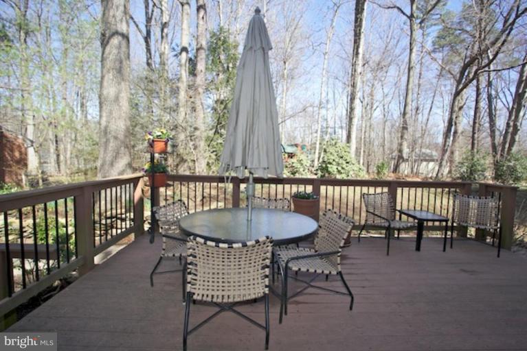 10800 Midsummer Drive Reston, VA 20191 - Photo 27 of 30 Exterior #3