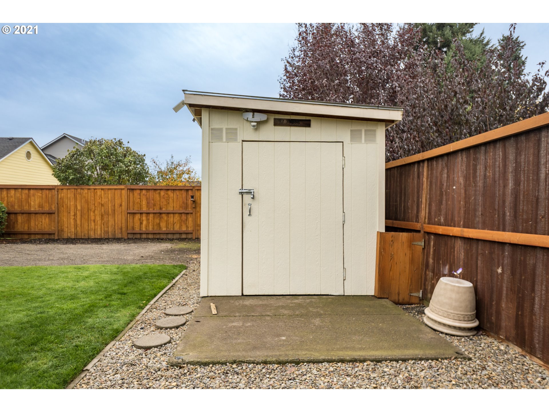 2947 Dry Creek Road Eugene, OR 97404 - Photo 29 of 32 Gallery Image 29