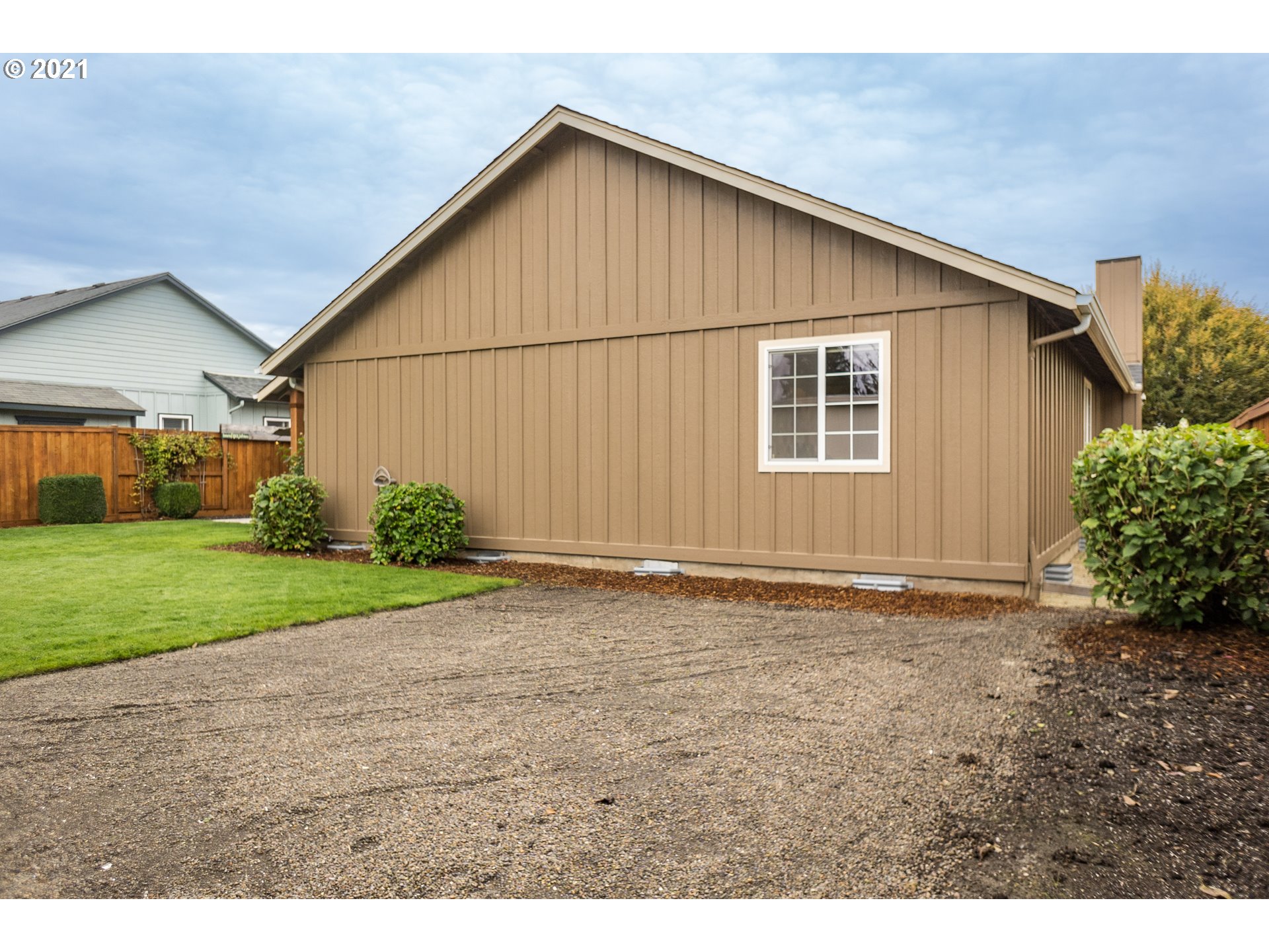 2947 Dry Creek Road Eugene, OR 97404 - Photo 30 of 32 Gallery Image 30
