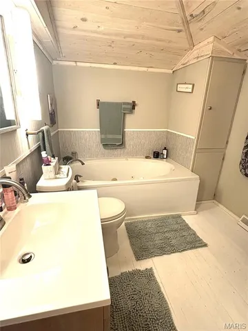 $115,000 | 407 North Wood Street, Mulberry Grove, IL 62262