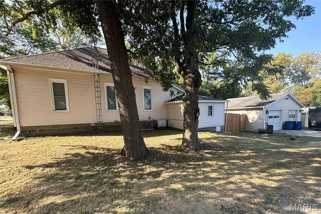 $115,000 | 407 North Wood Street, Mulberry Grove, IL 62262