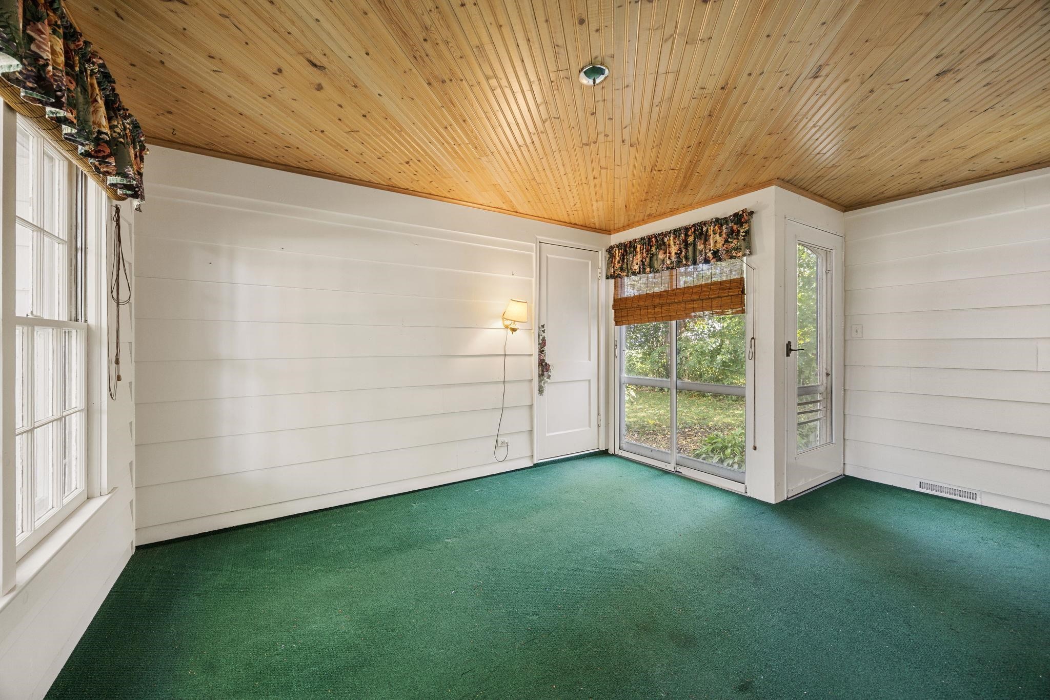 312 Frederick Avenue Fort Atkinson, WI 53538 - Photo 15 of 28 Gallery Image 15