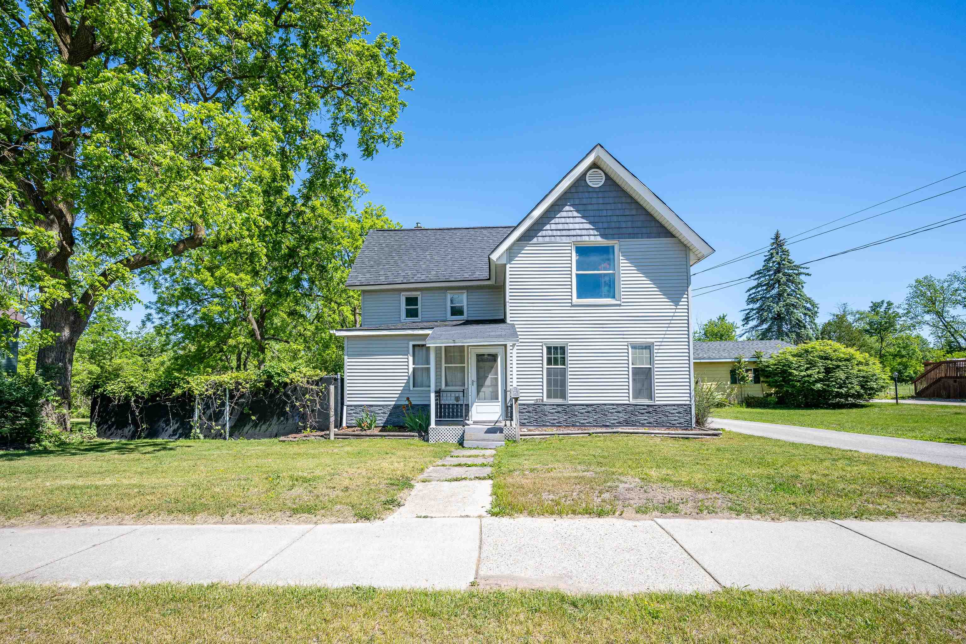 329 Ely Street Alma, MI 48801 - Photo 2 of 76