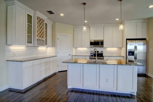$2,695 | 6701 Stuyvesant Court, Corpus Christi, TX 78414