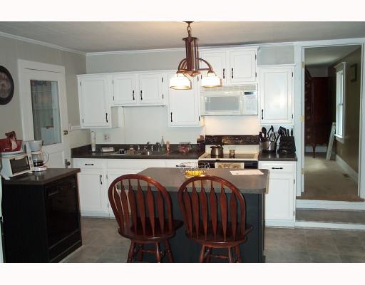 356 Old Sharon Road Mercer, PA 16137 - Photo 6 of 14 Kitchen.