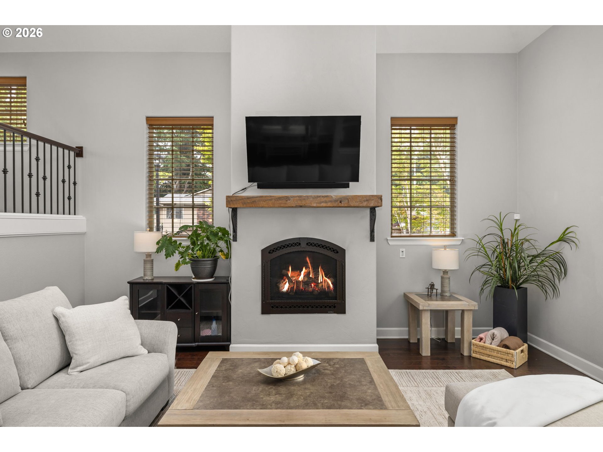 29374 Southwest Brown Road Wilsonville, OR 97070 - Photo 6 of 38 Living Room
