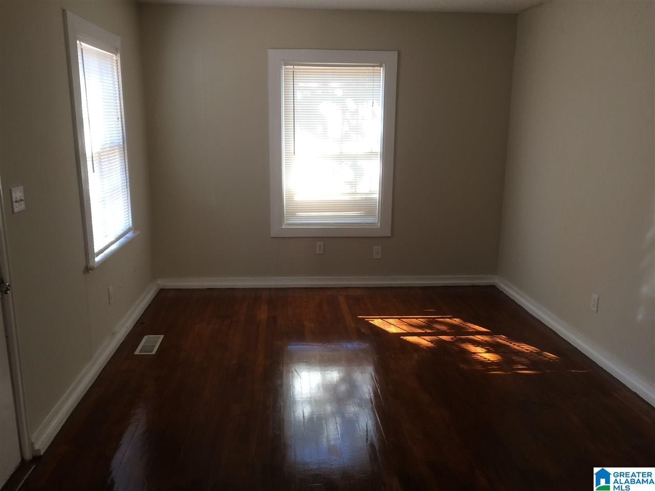 1204 Pineview Road Birmingham, AL 35228 - Photo 5 of 10