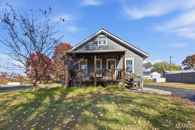 $199,999 | 450 St Joseph Street, Florissant, MO 63031