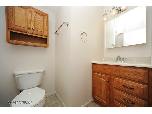 3252 Sanders Road, Unit 9D Northbrook, IL 60062 - Photo 10 of 10