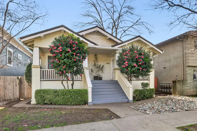 $779,000 | 2320 F Street, Sacramento, CA 95816