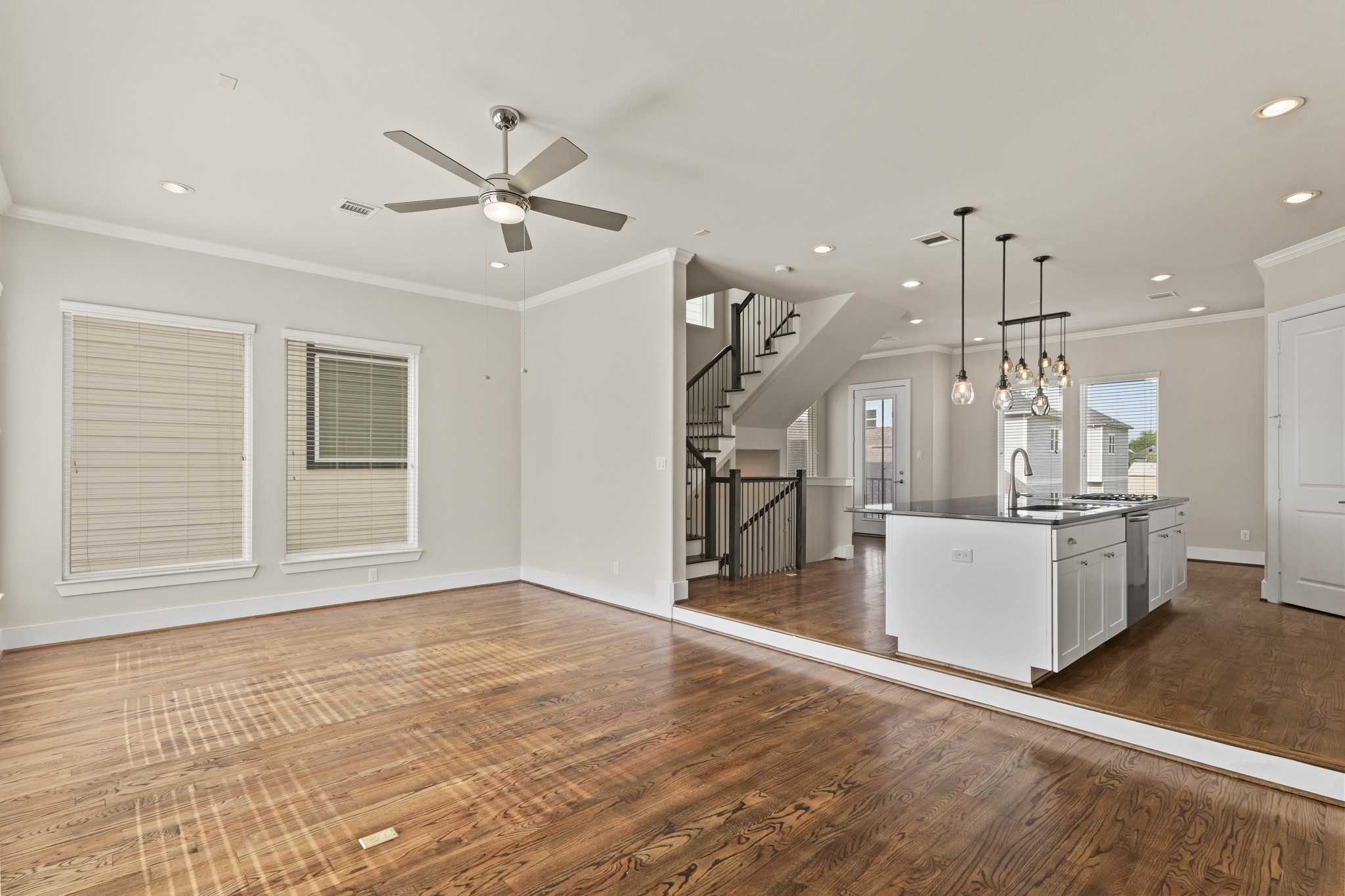906 West 17th Street, Unit E Houston, TX 77008 - Photo 14 of 36