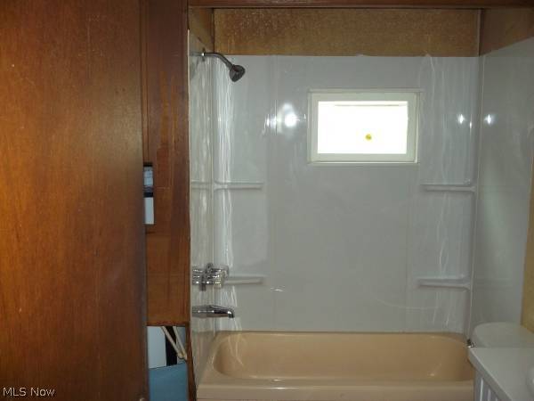 2305-39 East Waterloo Road Akron, OH 44312 - Photo 5 of 7 Gallery Image 5