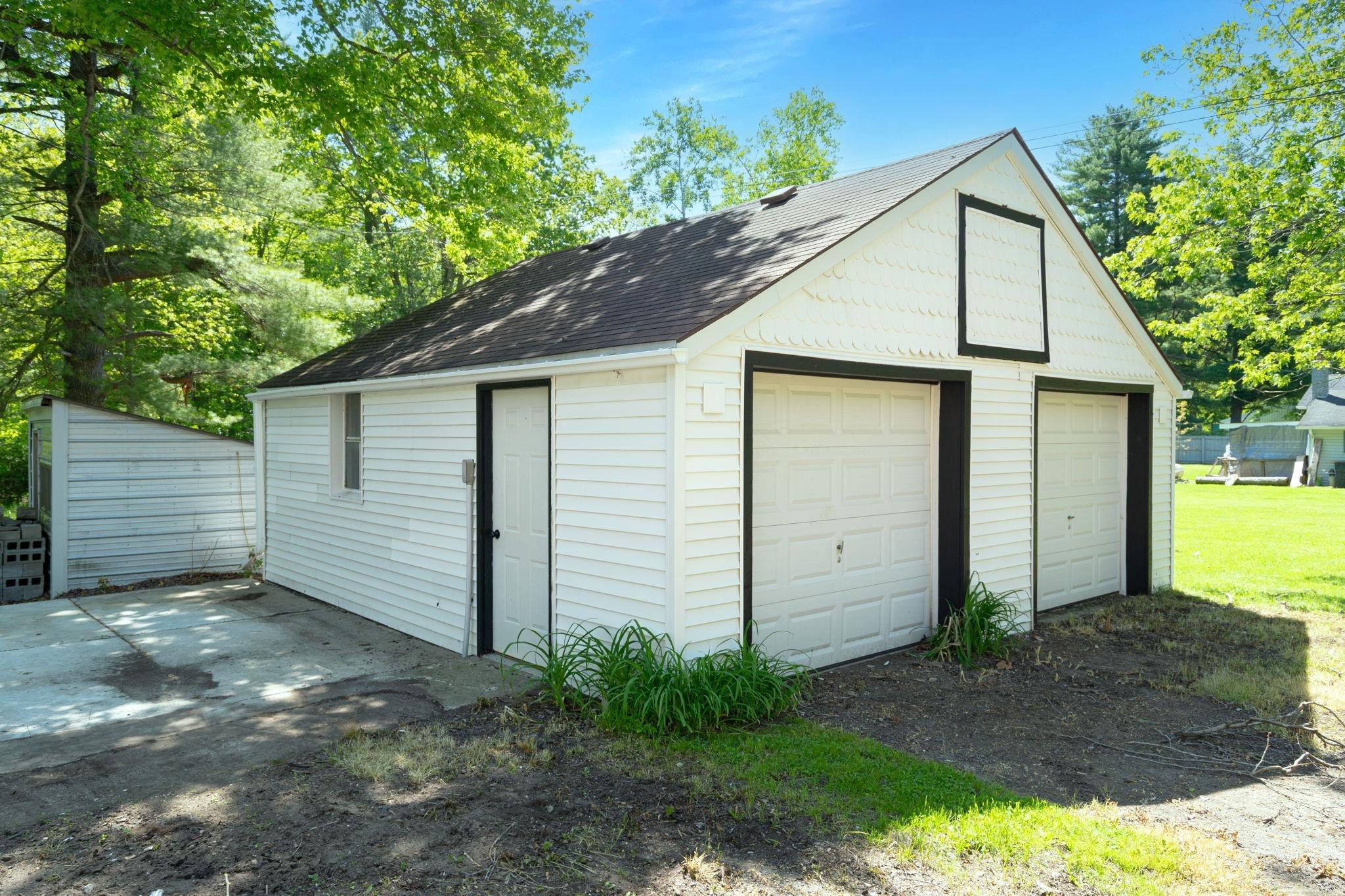 3910 Cribbins Road North Street, MI 48049 - Photo 6 of 29