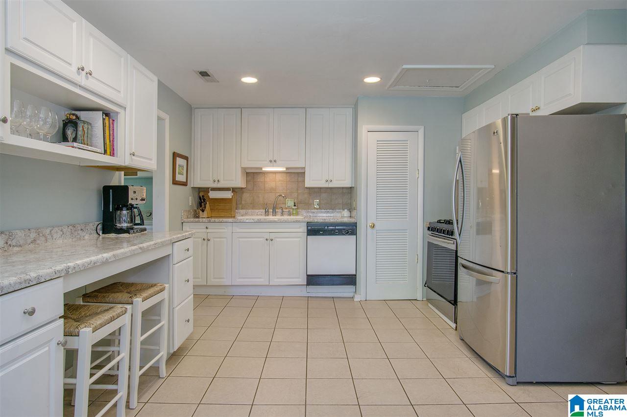 603 Strathmore Road Birmingham, AL 35213 - Photo 13 of 36