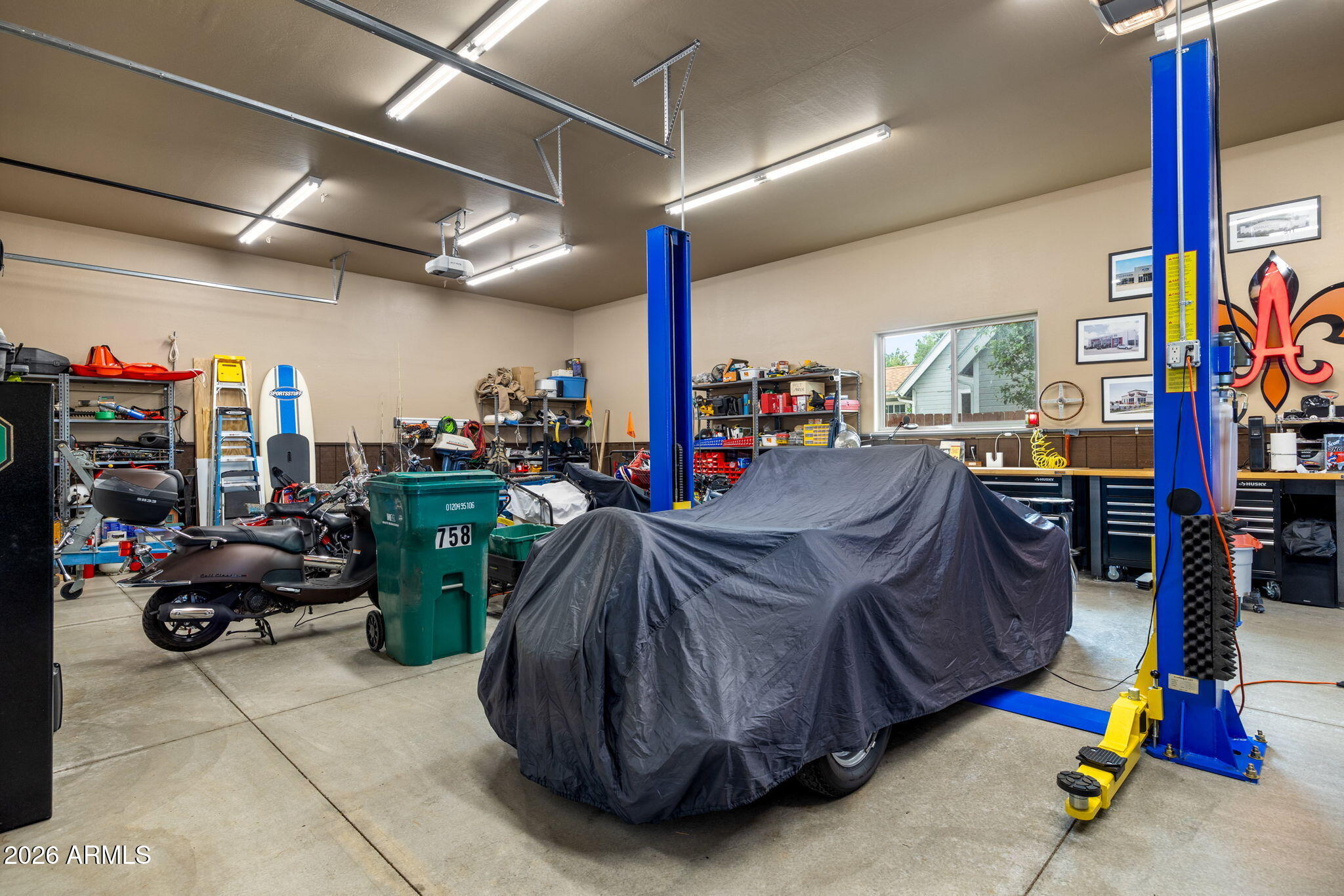 758 Southlake Road Lakeside, AZ 85929 - Photo 78 of 95 93 GARAGE LIFT
