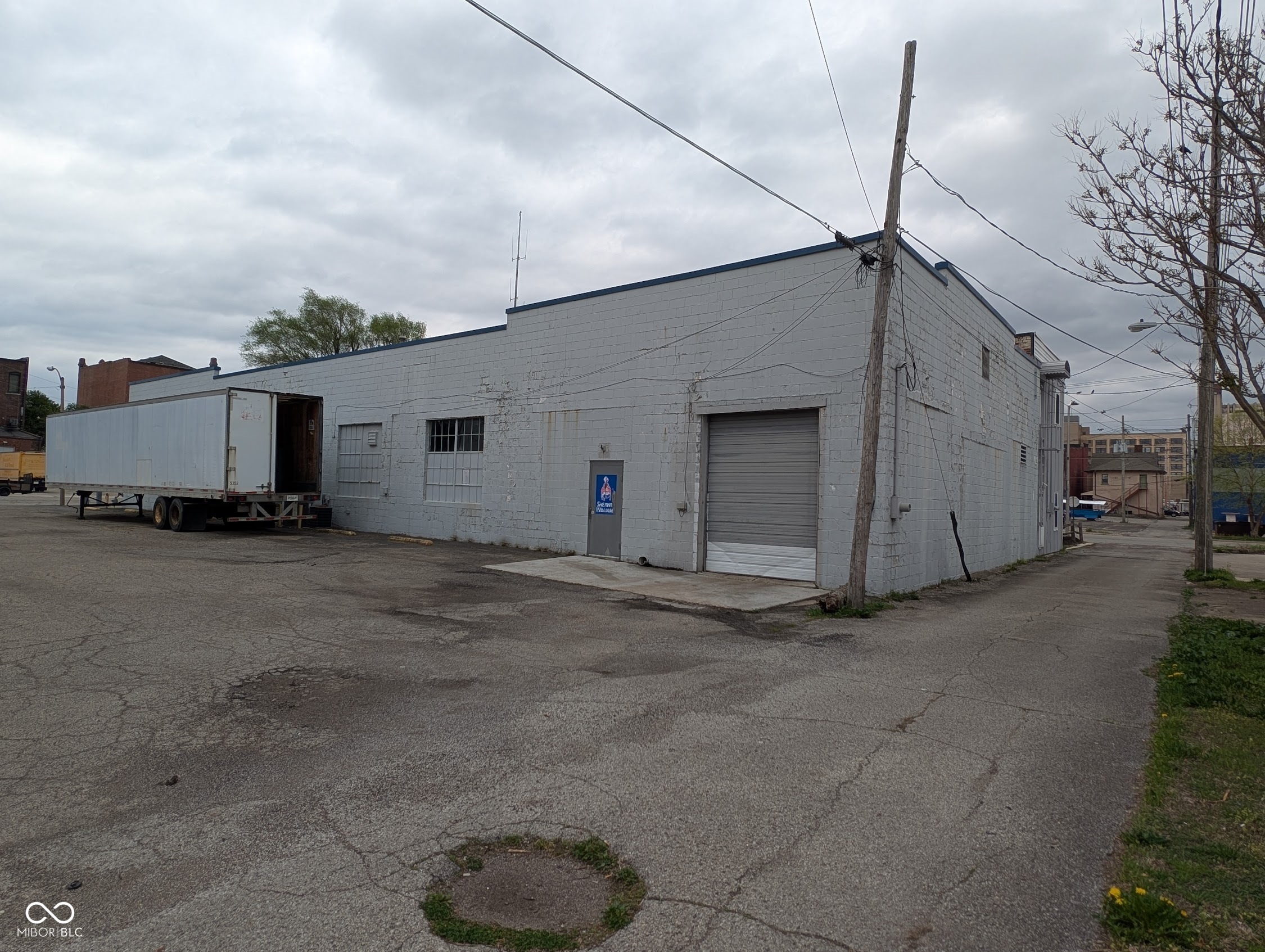 627 Meridian Street Anderson, IN 46016 - Photo 4 of 16