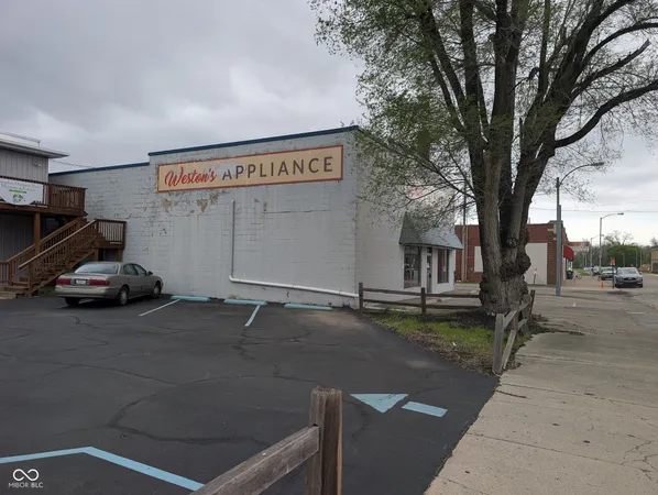 $175,000 | 627 Meridian Street, Anderson, IN 46016