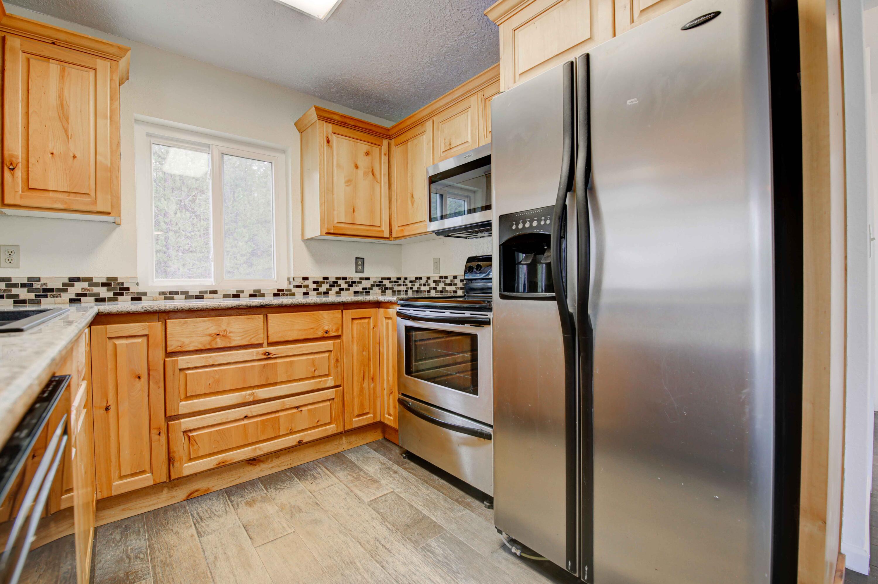 17078 Fontana Road Bend, OR 97707 - Photo 7 of 26 17078 Fontana -8