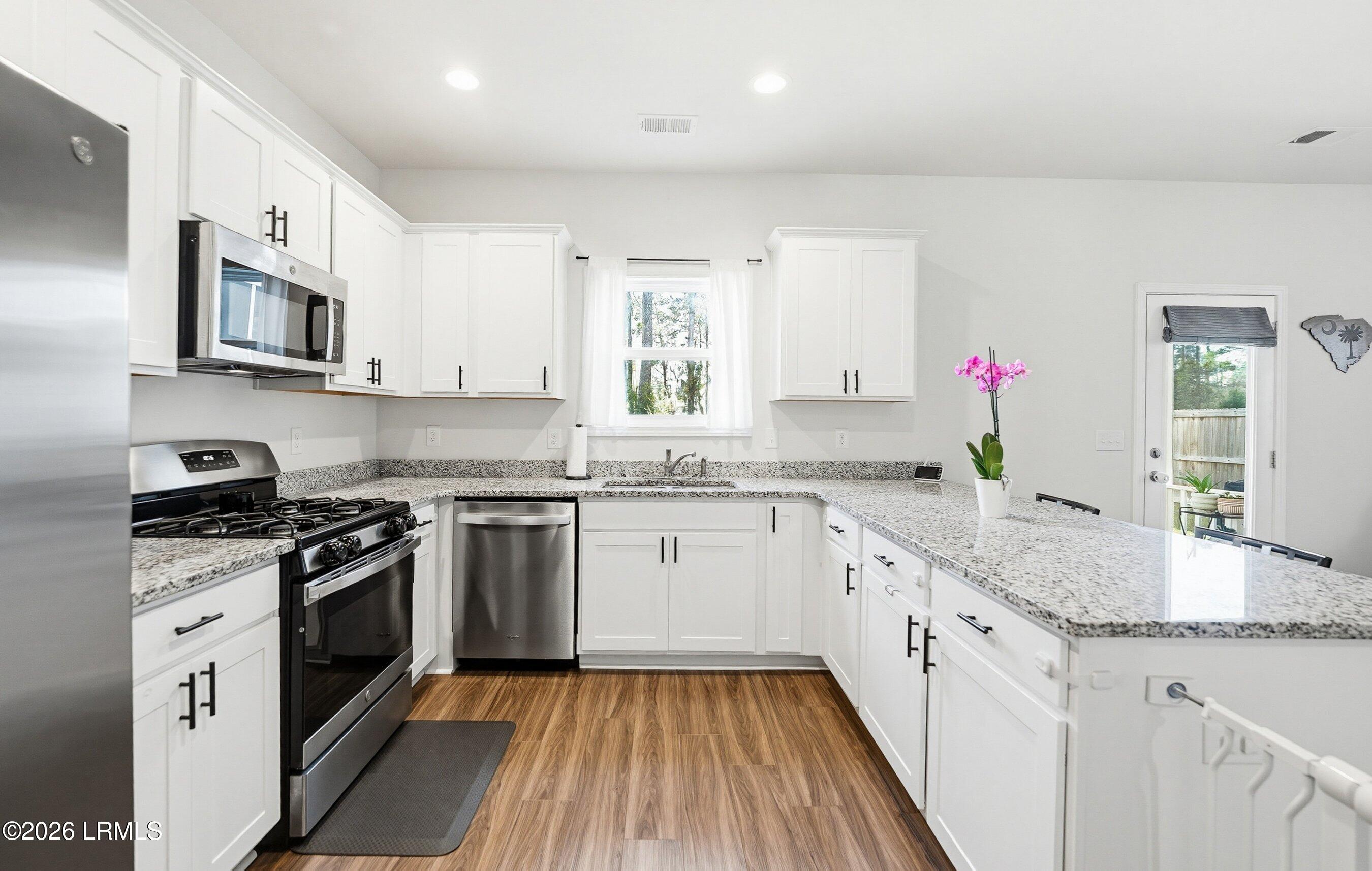 85 Chestnut Street Beaufort, SC 29906 - Photo 12 of 48 85 CHESTNUT (12)