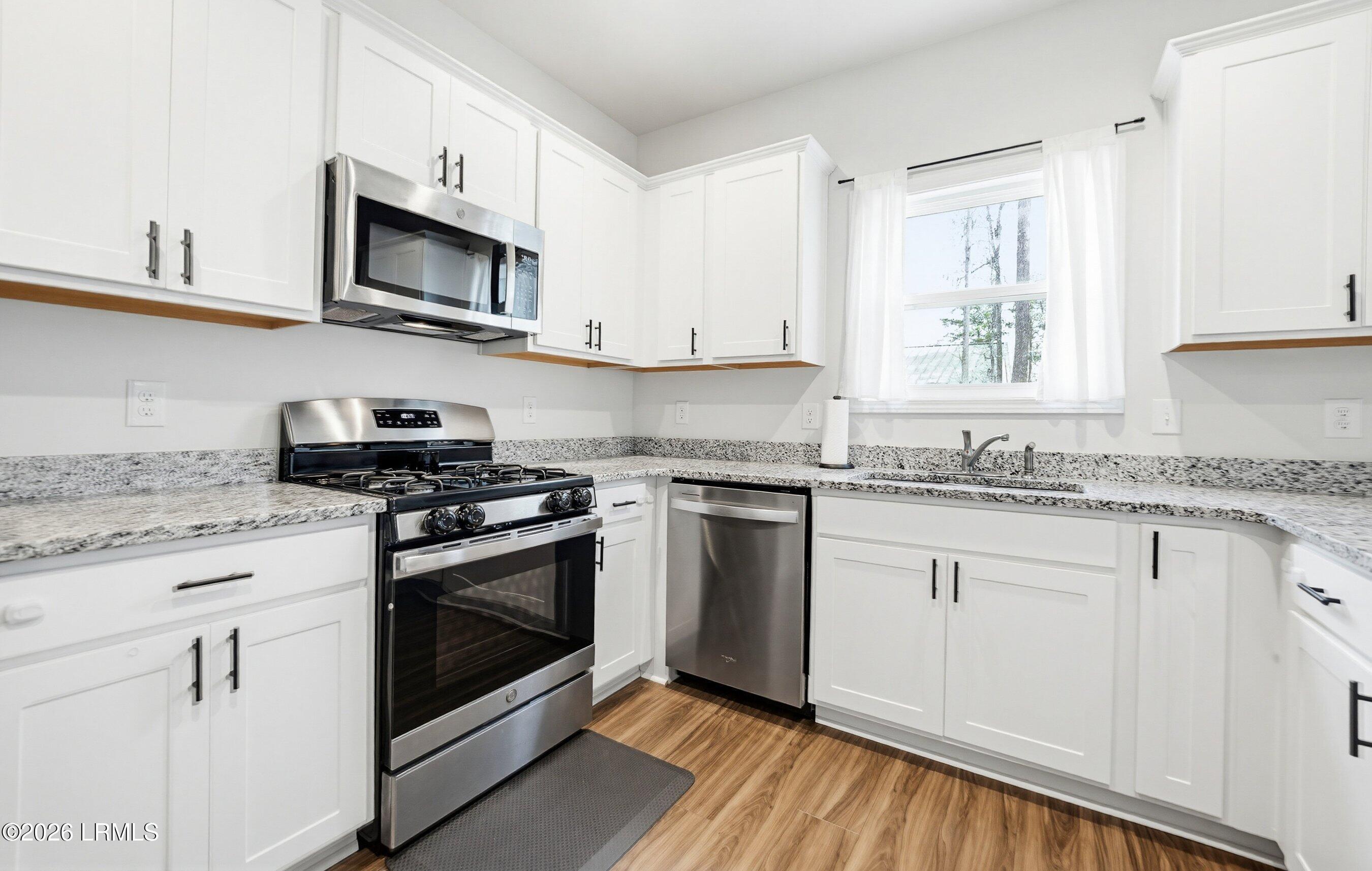 85 Chestnut Street Beaufort, SC 29906 - Photo 14 of 48 85 CHESTNUT (14)