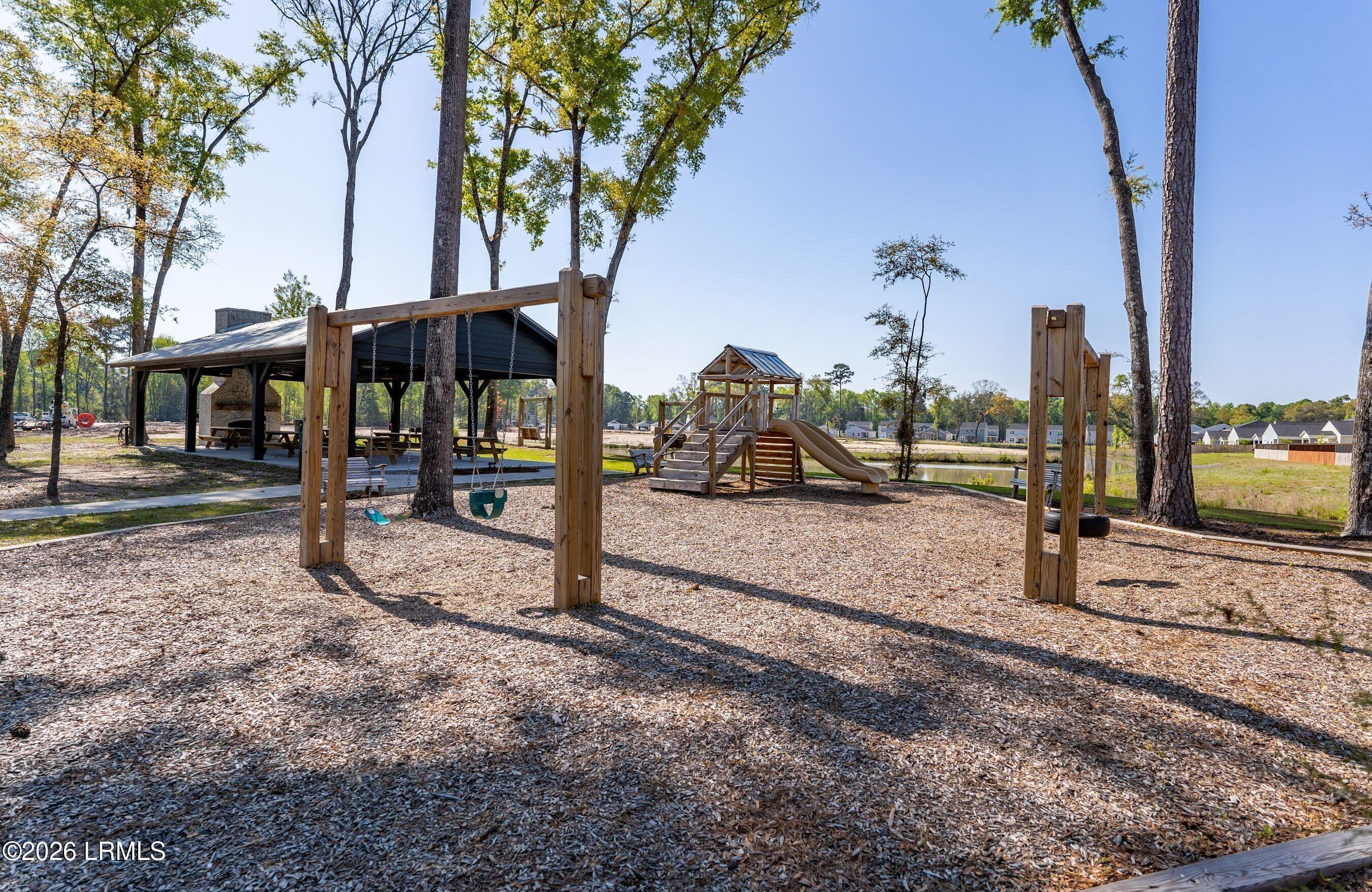 85 Chestnut Street Beaufort, SC 29906 - Photo 41 of 48 AMENITIES (3)