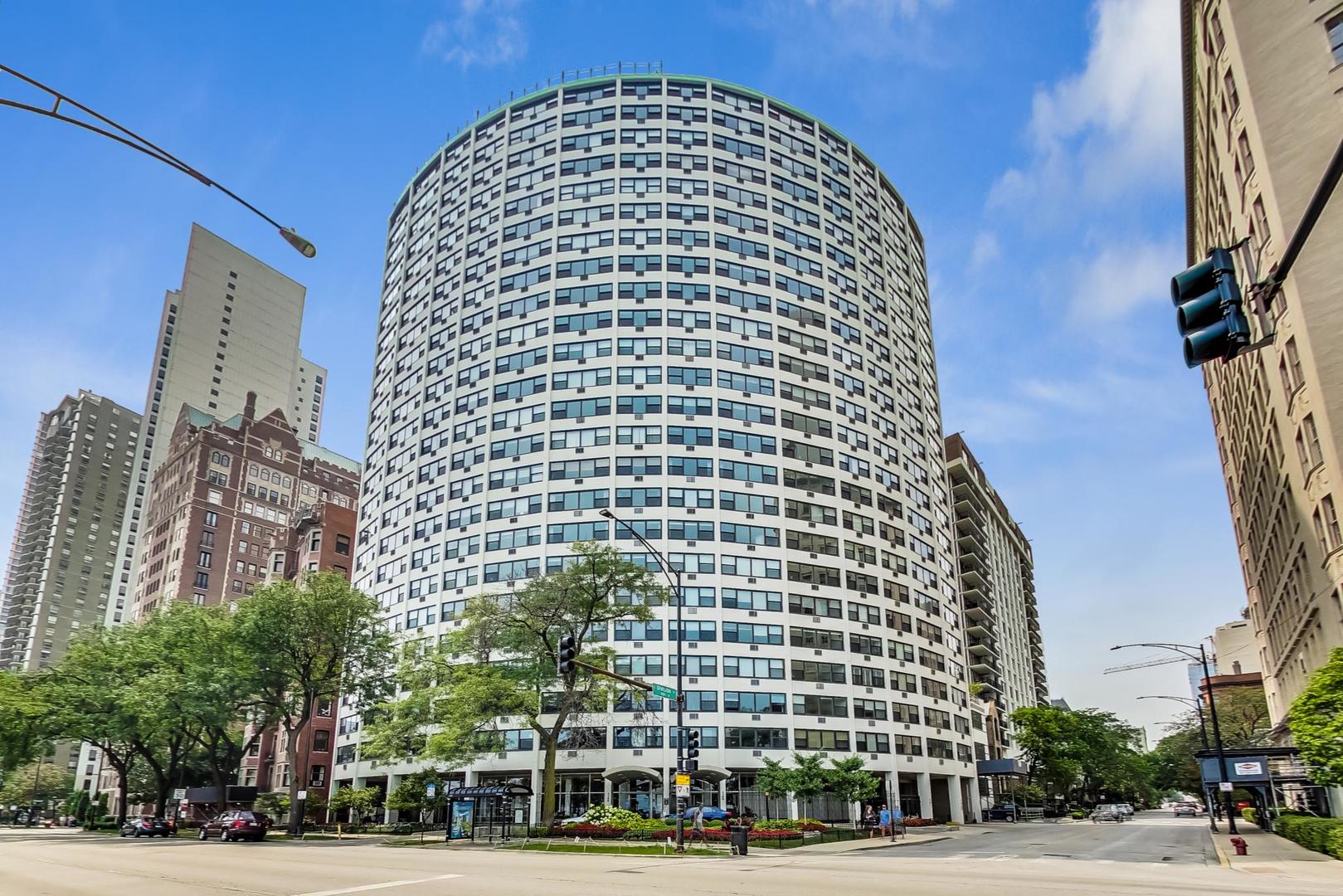1150 North Lake Shore Drive, Unit 11J Chicago, IL 60611 - Photo 1 of 34 front view of a building