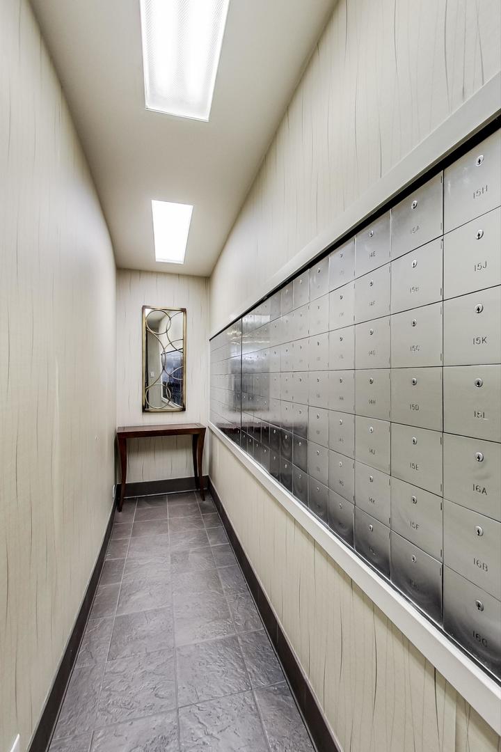1150 North Lake Shore Drive, Unit 11J Chicago, IL 60611 - Photo 27 of 34 a bathroom with a bathtub and shower