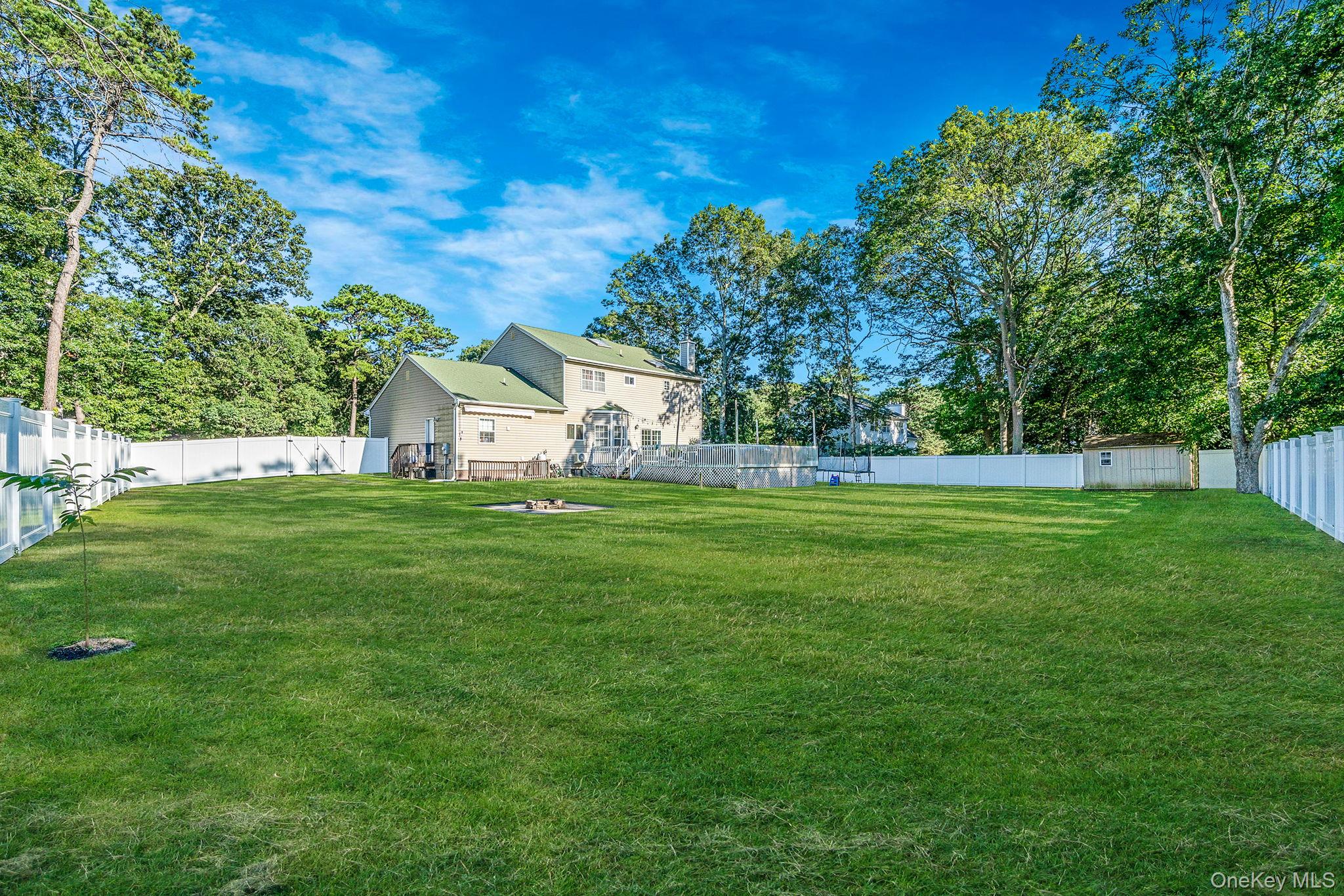 3 Embassy Road Selden, NY 11784 - Photo 44 of 45 Gallery Image 44