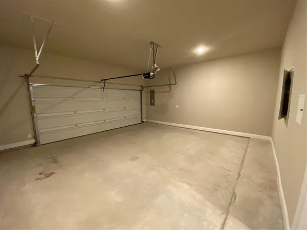 $2,990 | 4236 Kearsage Drive, Frisco, TX 75034