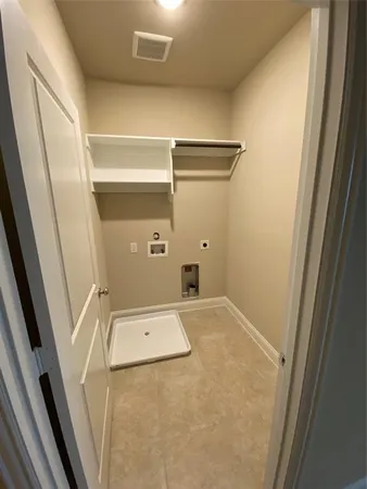 $2,990 | 4236 Kearsage Drive, Frisco, TX 75034