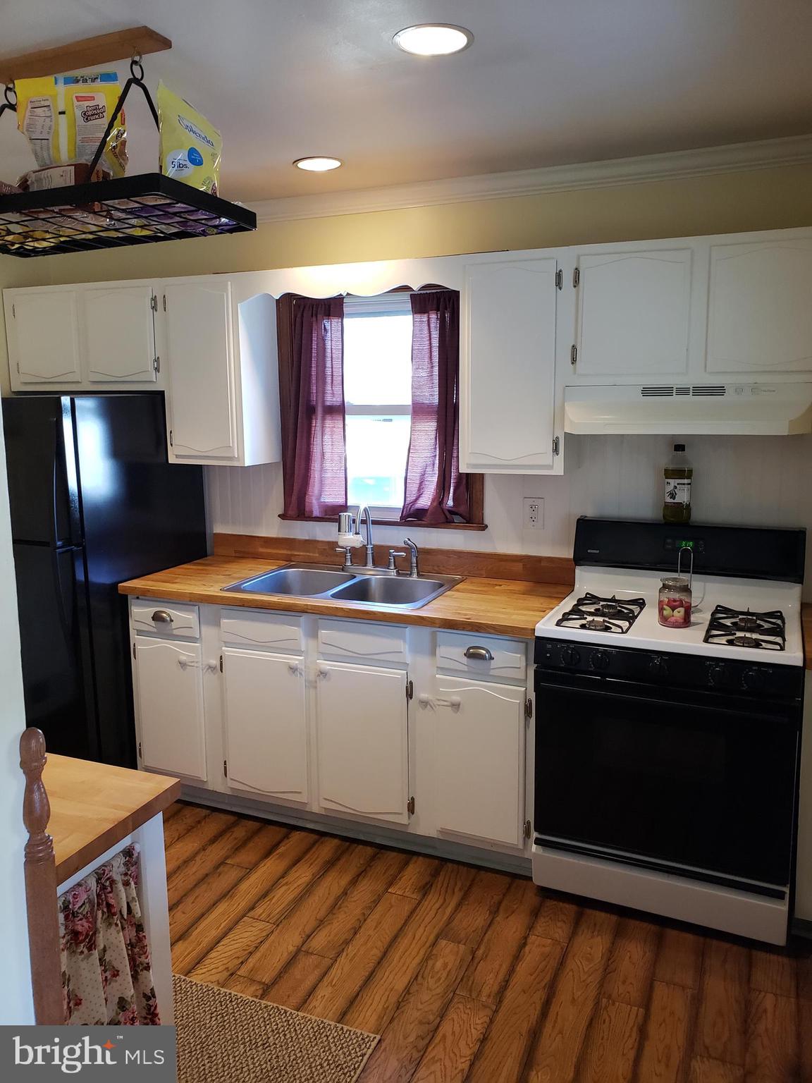 301 Charles Road Linthicum, MD 21090 - Photo 11 of 20