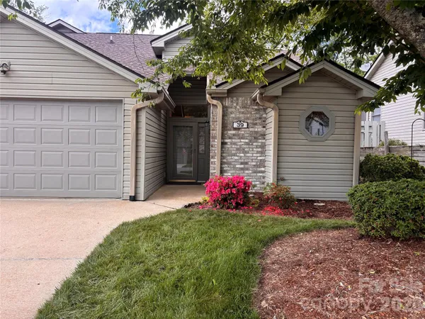 $345,000 | 39 Tisha Lane, Hendersonville, NC 28739